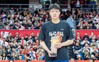 17+6高值全場，余嘉豪不敵楊瀚森，NBA舞臺(tái)待他展現(xiàn)。