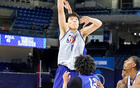 山東大漢19分鐘12分，首秀亮眼，沖擊NBA，期待其表現(xiàn)。